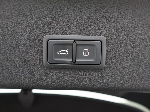 Audi e-tron (2022) — foto 9 van 27