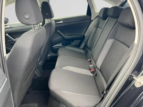 VOLKSWAGEN Taigo (2023) — foto 5 van 18
