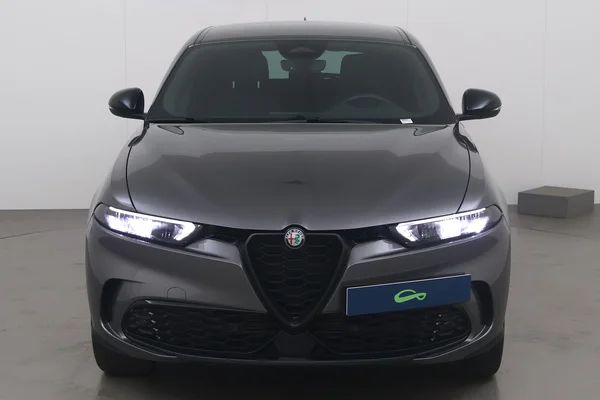 Alfa Romeo Tonale PHEV (2025) — foto 5 van 12