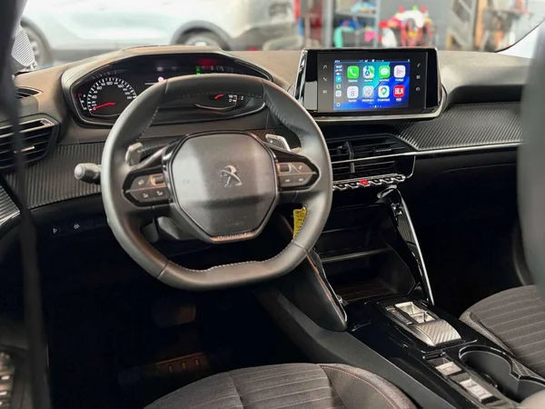 Peugeot 208 (2022) — foto 14 van 14