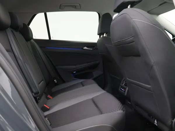 VOLKSWAGEN Golf VIII (2023) — foto 3 van 25