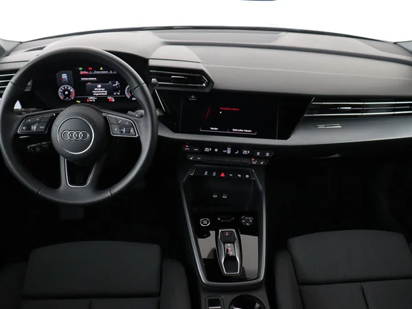 AUDI A3 Sportback (2025) — foto 15 van 18