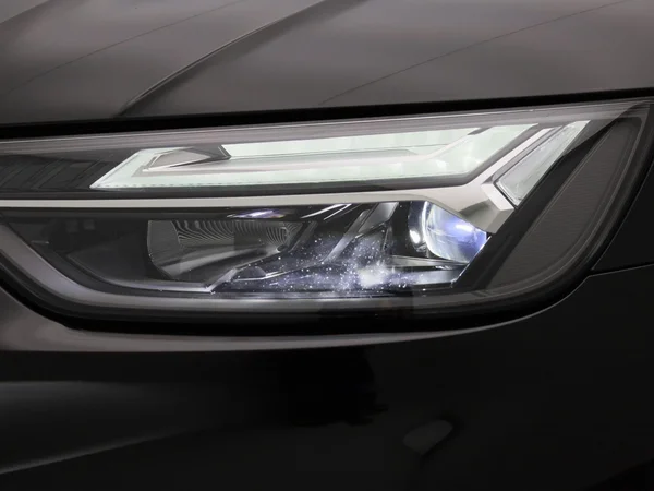 Audi Q5 (2024) — foto 6 van 46