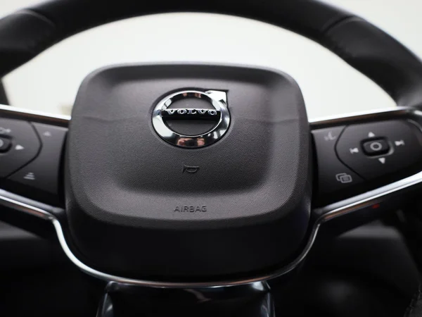 Volvo XC40 (2023) — foto 20 van 41