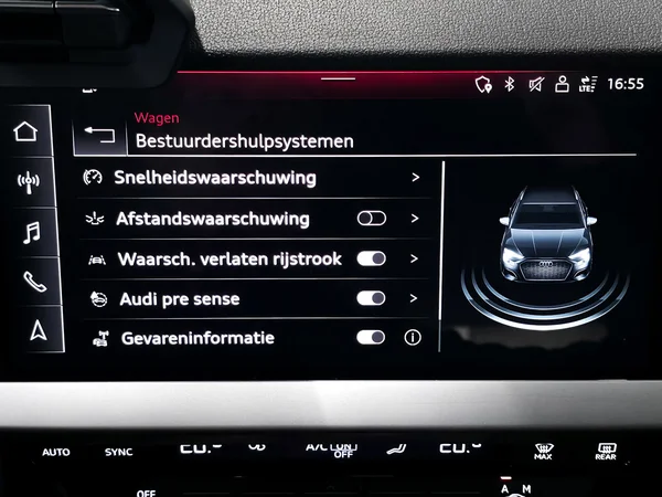 AUDI A3 Sportback PHEV (2024) — foto 16 van 31