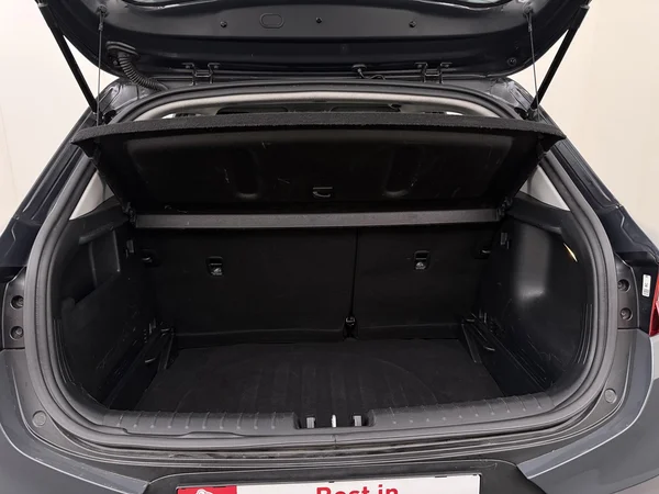 KIA Stonic (2022) — foto 8 van 23