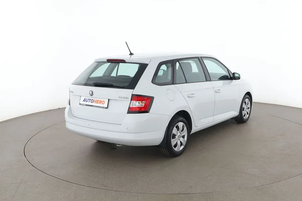 Skoda Fabia (2016) — foto 12 van 16