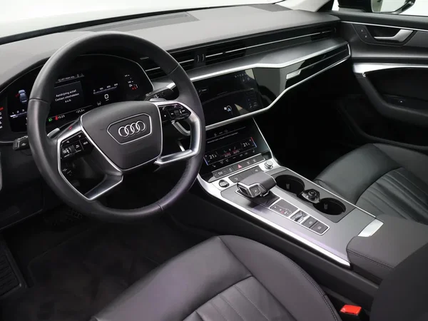 Audi A6 (2023) — foto 23 van 28