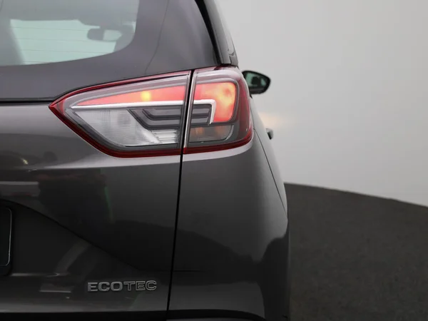 Opel Crossland X (2020) — foto 29 van 40