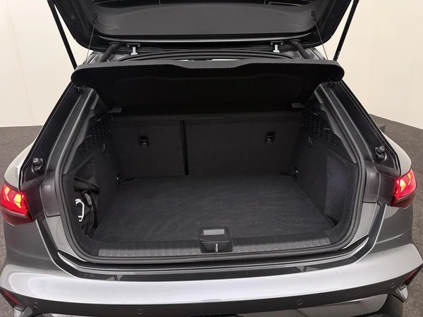 AUDI A3 Sportback (2025) — foto 4 van 18