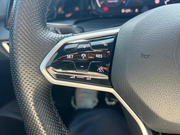 VOLKSWAGEN Golf VIII Dsl (2022) — foto 10 van 25