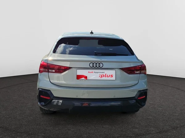 AUDI Q3 Sportback (2022) — foto 19 van 24