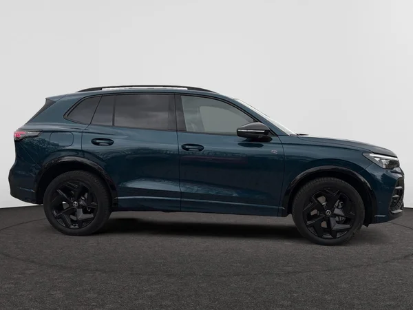 VOLKSWAGEN Tiguan eHybrid (PHEV) (2025) — foto 21 van 24