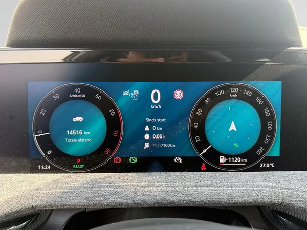 SKODA Superb Combi (2025) — foto 8 van 23