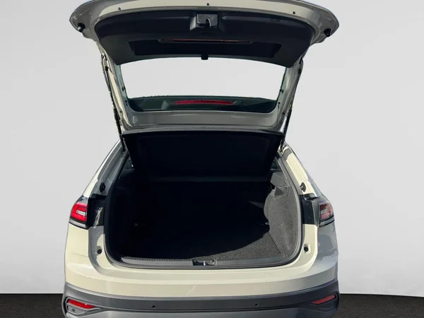 VOLKSWAGEN Taigo (2024) — foto 16 van 17