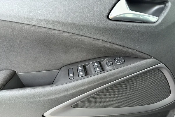 Opel Crossland (2022) — foto 7 van 23