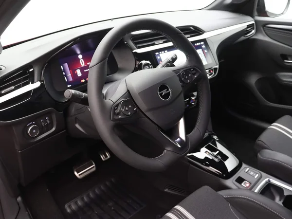 Opel Corsa (2025) — foto 2 van 18