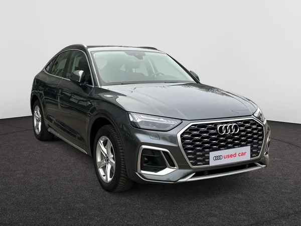 AUDI Q5 Sportback (2022) — foto 15 van 17