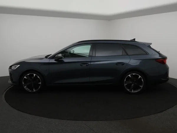 CUPRA Leon Sportstourer (2024) — foto 3 van 29