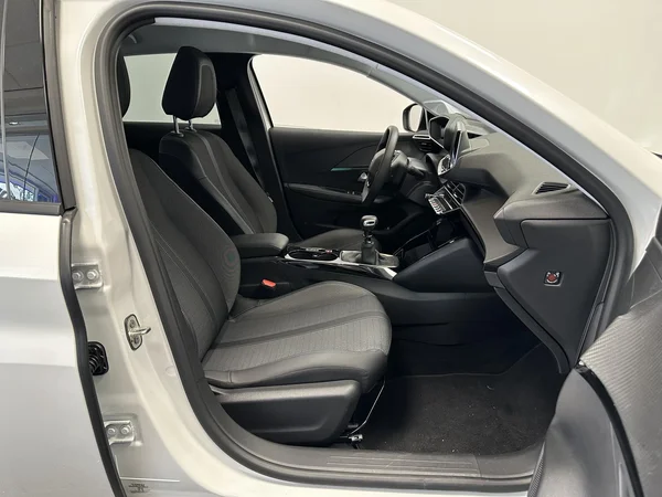 Peugeot 208 (2023) — foto 13 van 13