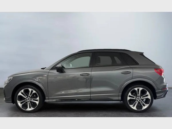 Audi Q3 (2023) — foto 22 van 27
