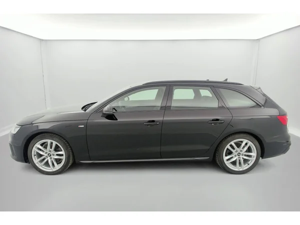 AUDI A4 Avant (2023) — foto 31 van 36