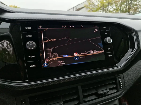 VOLKSWAGEN T-Cross (2024) — foto 11 van 25