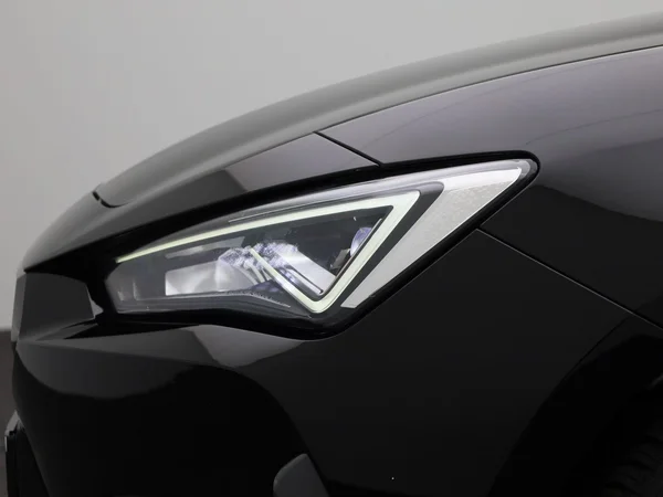 CUPRA Leon Sportstourer (2023) — foto 10 van 40