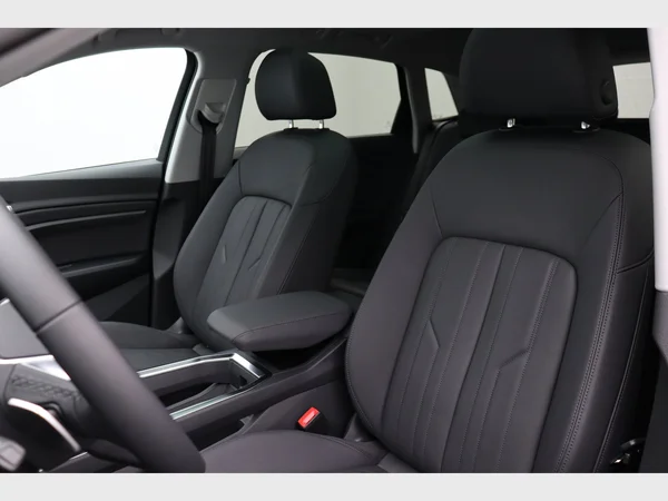 AUDI e-tron (2022) — foto 33 van 35