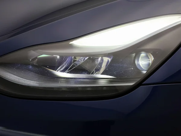 Tesla Model Y (2023) — foto 17 van 52