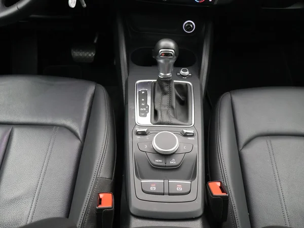 AUDI Q2 (2019) — foto 20 van 29