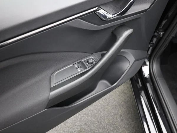 SKODA Scala (2024) — foto 5 van 17