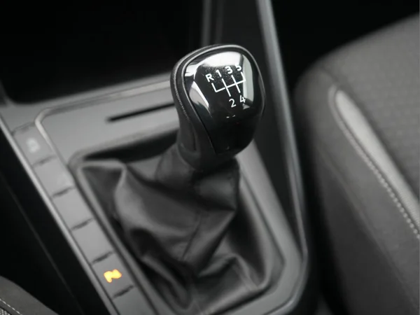 VOLKSWAGEN Polo (2022) — foto 16 van 27