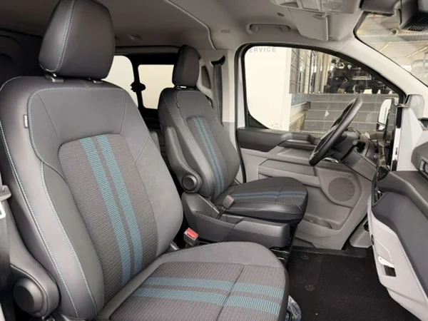 Ford Transit Custom — foto 2 van 23