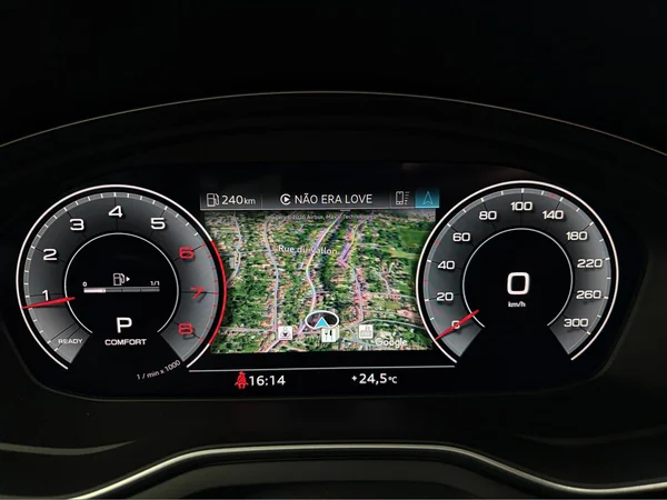 AUDI A4 Avant (2022) — foto 7 van 19