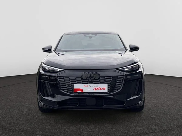 AUDI Q6 Sportback e-tron (2025) — foto 10 van 16