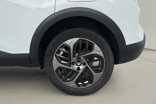 Citroen C4 (2024) — foto 15 van 18