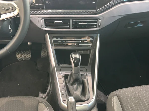 VOLKSWAGEN Polo (2026) — foto 6 van 24