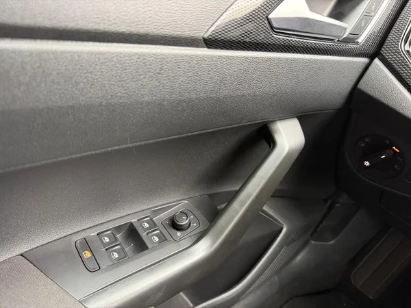 VOLKSWAGEN Taigo (2025) — foto 7 van 23