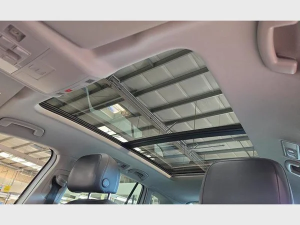 VOLKSWAGEN Tiguan (2021) — foto 19 van 34