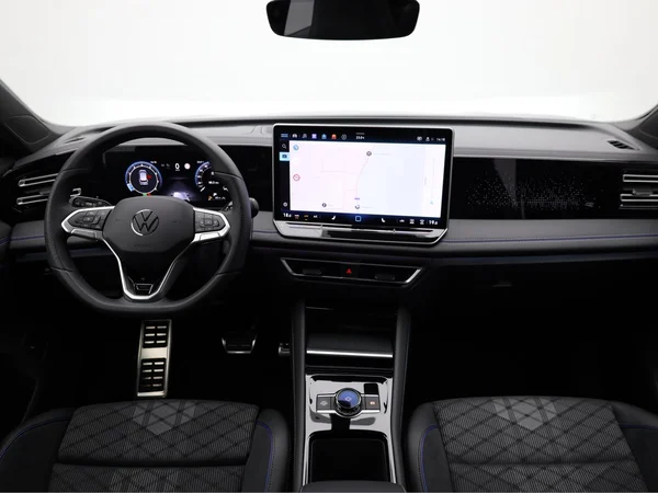 VOLKSWAGEN Tiguan (2025) — foto 23 van 24