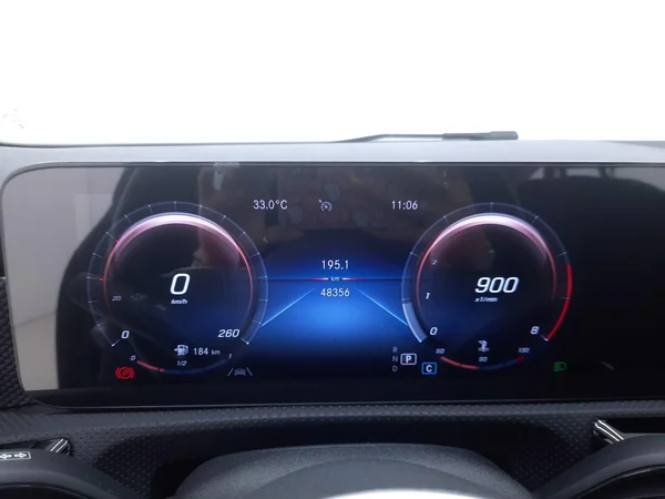 Mercedes-Benz CLA SW (X118) (2021) — foto 2 van 21