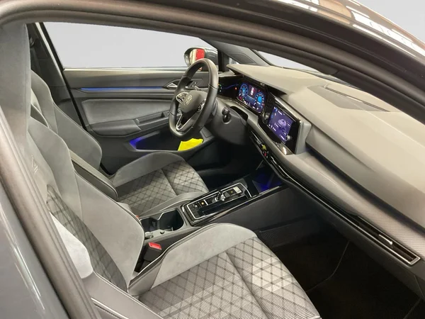VOLKSWAGEN Golf VIII (2023) — foto 7 van 21
