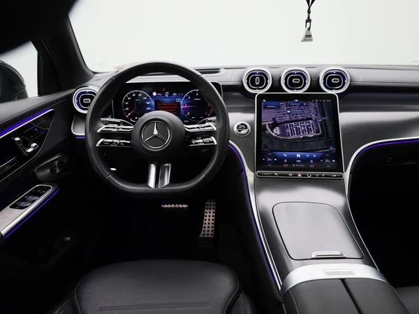 Mercedes-Benz GLC (2024) — foto 53 van 55