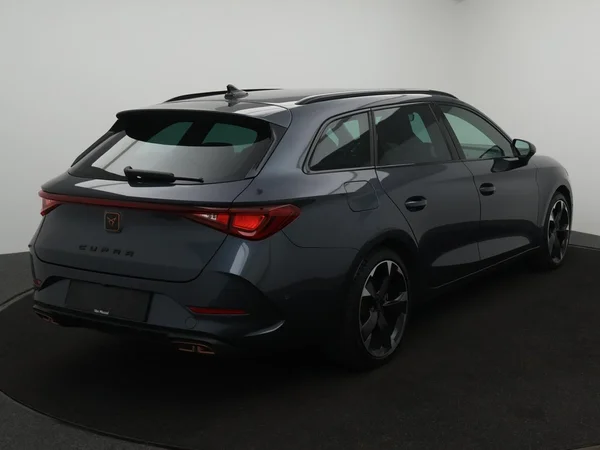 CUPRA Leon ST e-Hybrid (PHEV) (2023) — foto 12 van 26