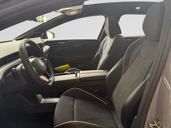 VOLKSWAGEN ID.7 (2026) — foto 19 van 24