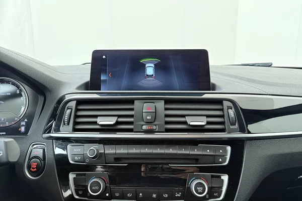 BMW 1 HATCH (2019) — foto 5 van 19