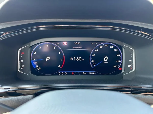 VOLKSWAGEN T-Roc (2025) — foto 5 van 31