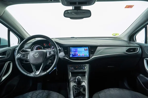 Opel Astra (2019) — foto 3 van 53