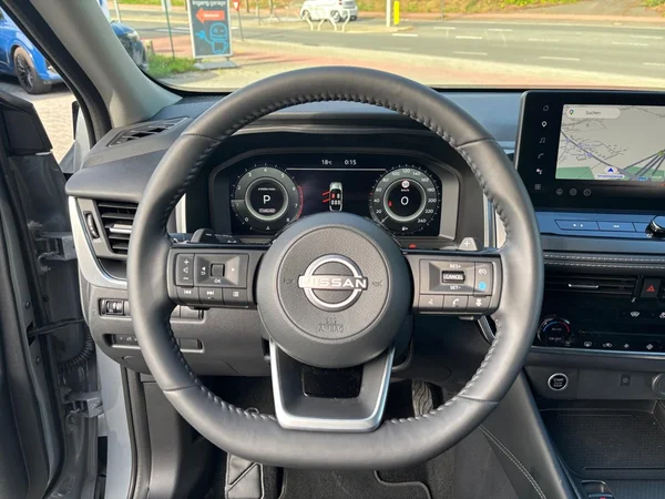 NISSAN Qashqai (2025) — foto 3 van 24